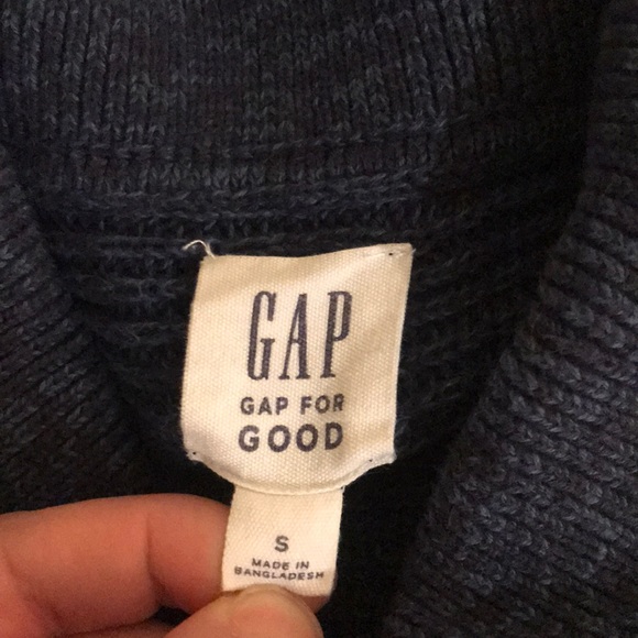 Gap Sweater - Picture 3 of 4